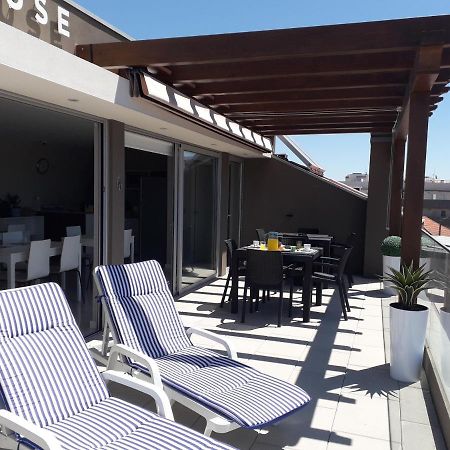 Cmb Guesthouse Apúlia Exteriör bild